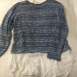 BCBG lightweight long sleeve airy sweater